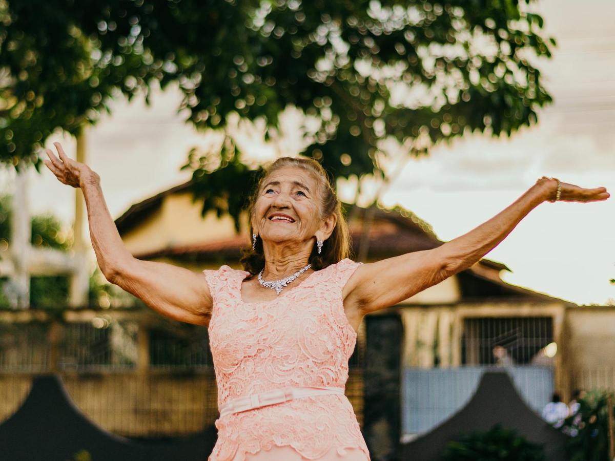 The Benefits of Coloring for Seniors: Maintaining Cognitive Function and&nbsp;Dexterity